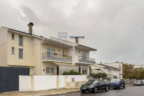 Moradia T3 renovada Porto Salvo, Oeiras
