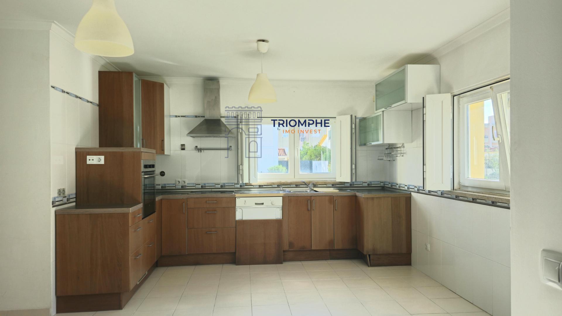 Moradia T5 Constância