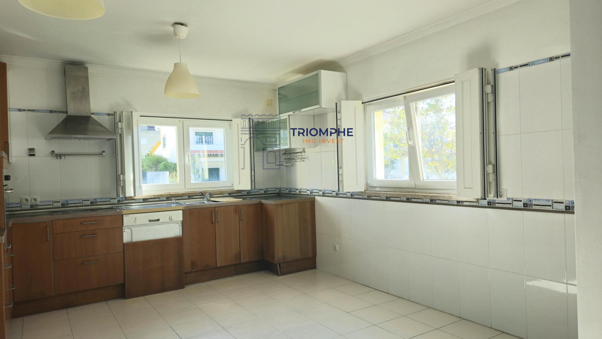 Moradia T5 Constância