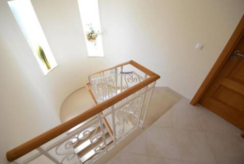 Moradia T4 com Piscina, Licença AL Ativa, Portimão