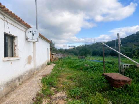 Casinha dos Avós a 10 minutos da Meia Praia, M. Grande, Portimão