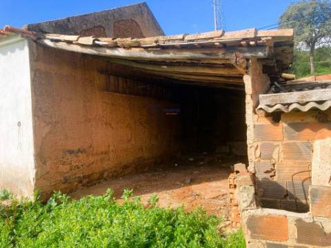Casinha dos Avós a 10 minutos da Meia Praia, M. Grande, Portimão
