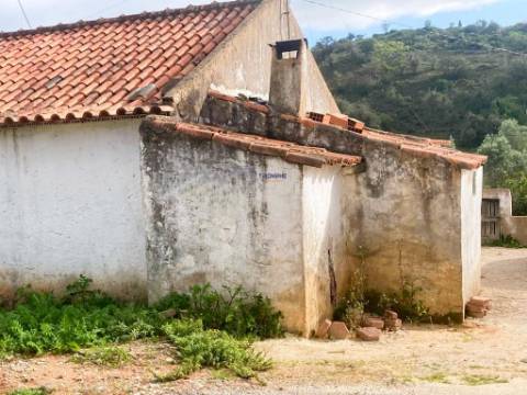 Casinha dos Avós a 10 minutos da Meia Praia, M. Grande, Portimão