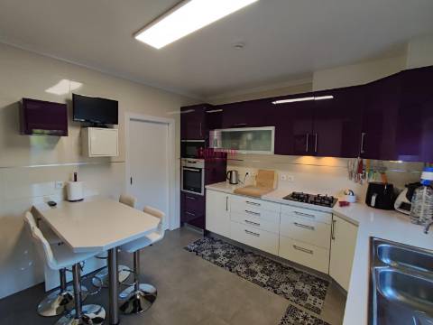 Moradia T4, Arquitetura Moderna, Porto de Mós