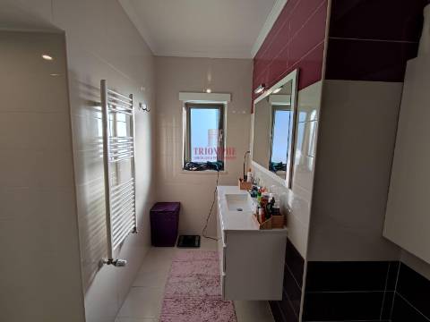 Moradia T4, Arquitetura Moderna, Porto de Mós