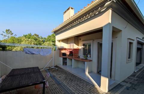 Moradia T4, Arquitetura Moderna, Porto de Mós