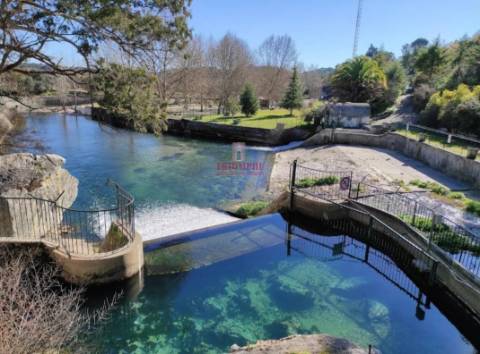 Moradia T2 em renovação total em São Miguel do rio Torto, Abrantes	