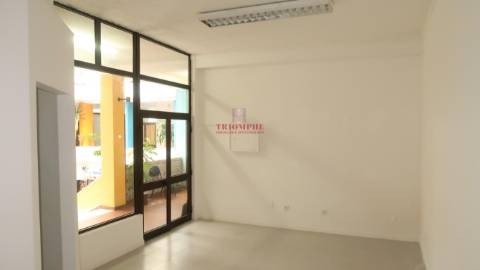 Loja C.Comercial São Pedro, Peniche 