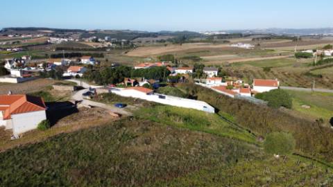 Terreno c/ projeto aprovado em Moita dos Ferreiros