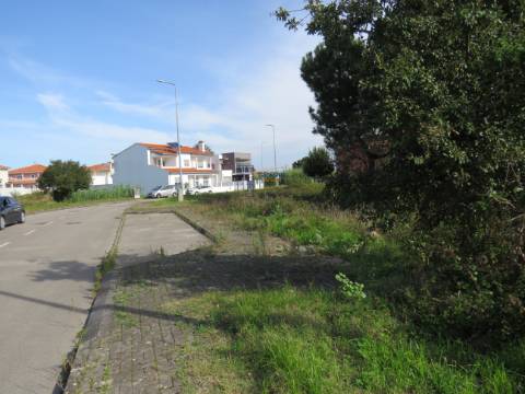 Lote de Terreno Urbano nas Gaeiras 388 m2