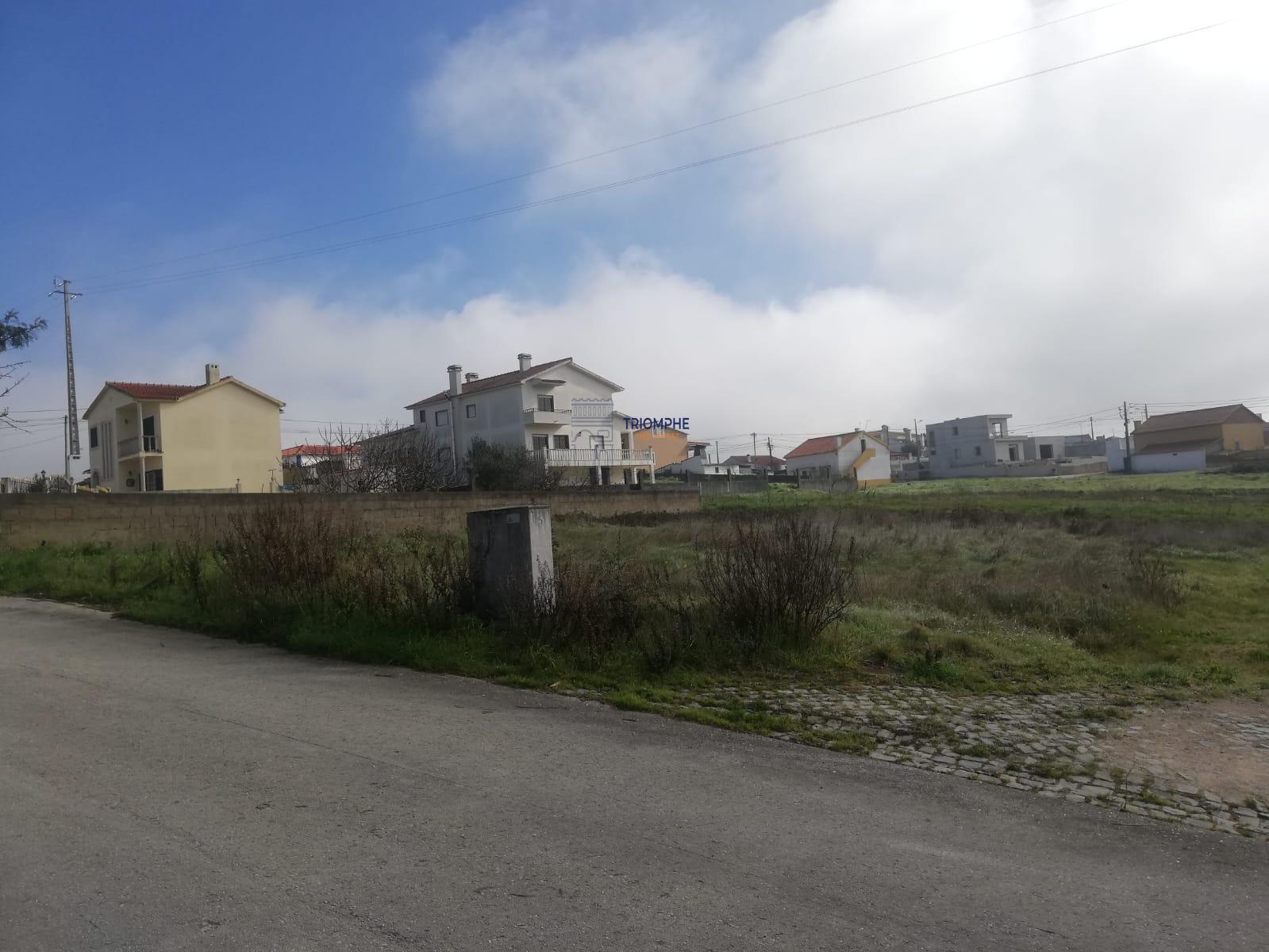 Terreno Urbano de 661 m² Nadadouro Caldas da  Rainha