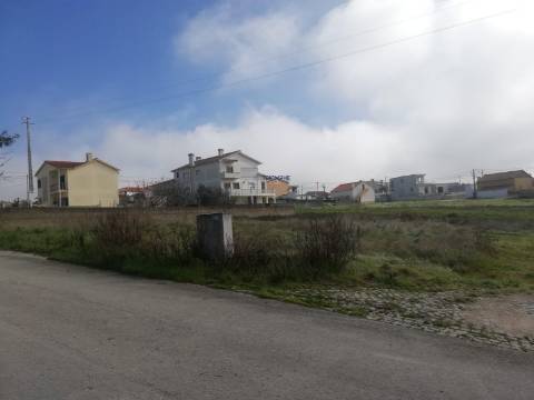 Terreno Urbano de 661 m² Nadadouro Caldas da  Rainha