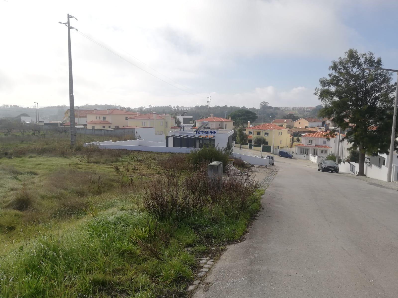 Terreno Urbano de 661 m² Nadadouro Caldas da  Rainha
