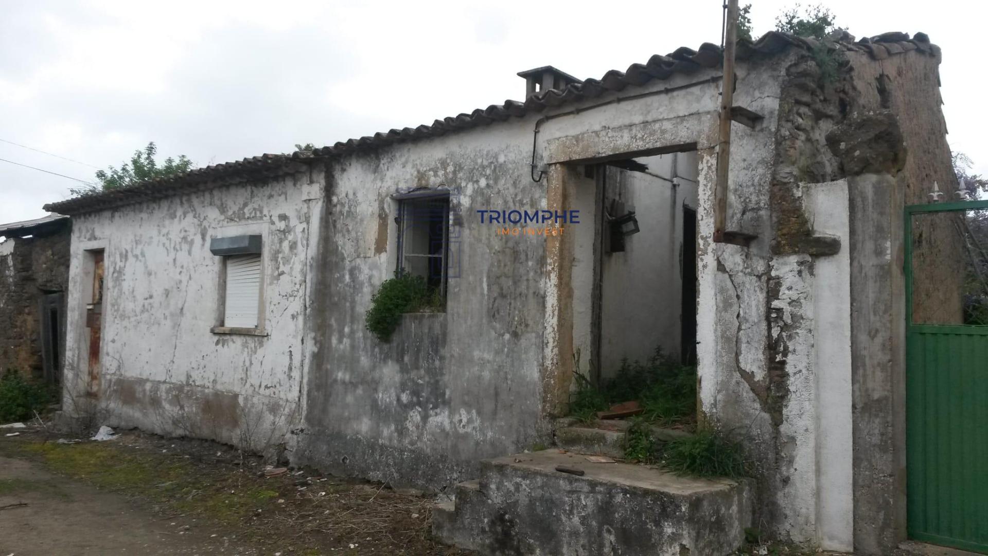 Ruína no Carvalhal, Tomar