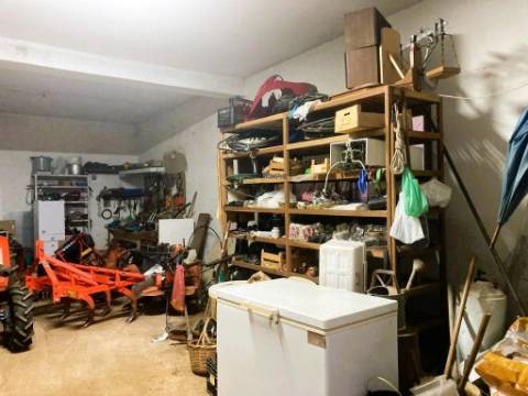 Terreno de 11.220m2 com 240m2 Urbano e Armazém, Arão, Portimão