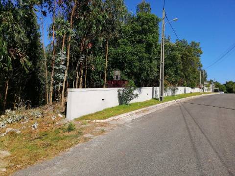 Terreno com poço, Caldas da Rainha 
