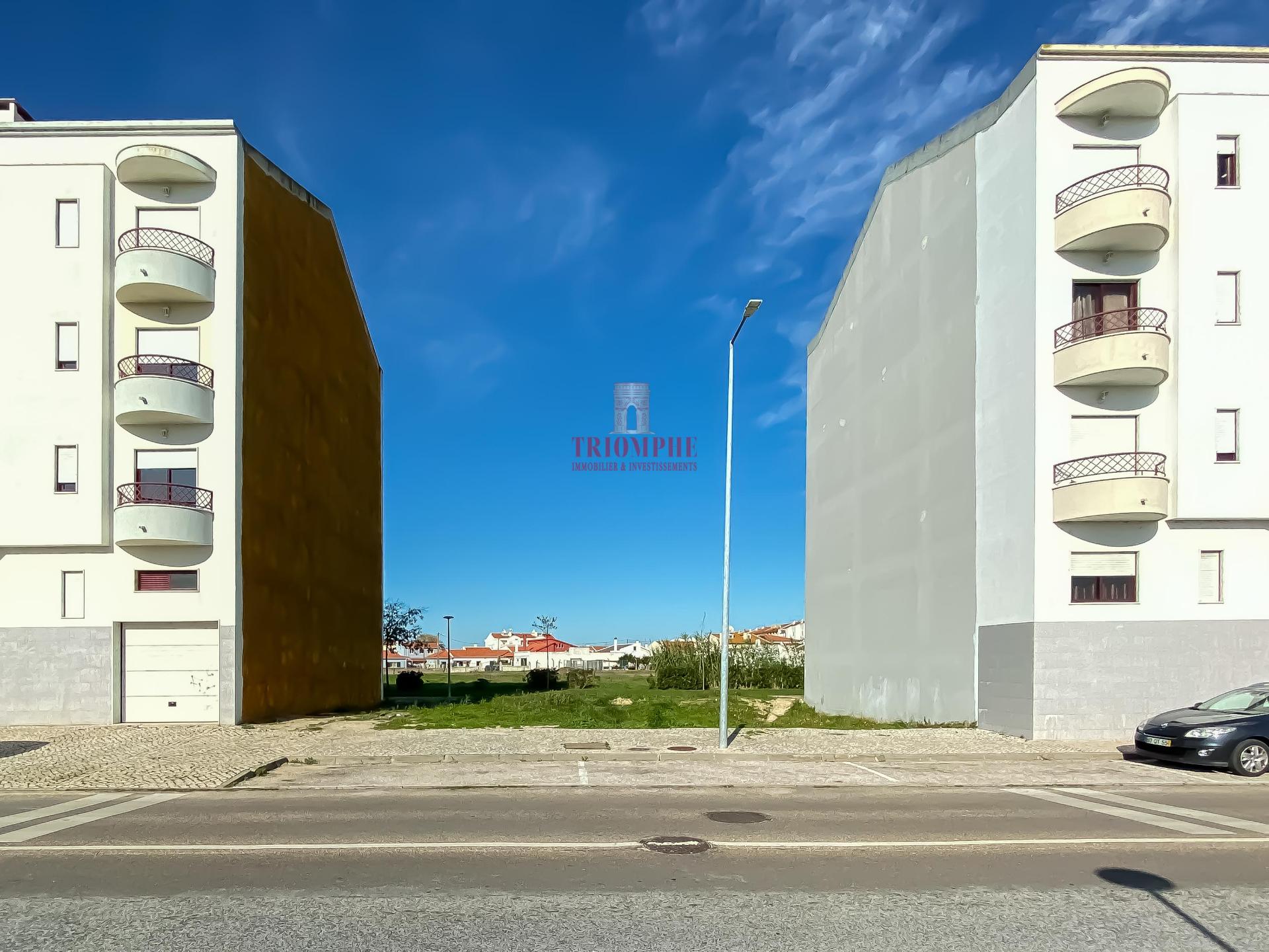 Terreno c/ projeto, Samora Correia