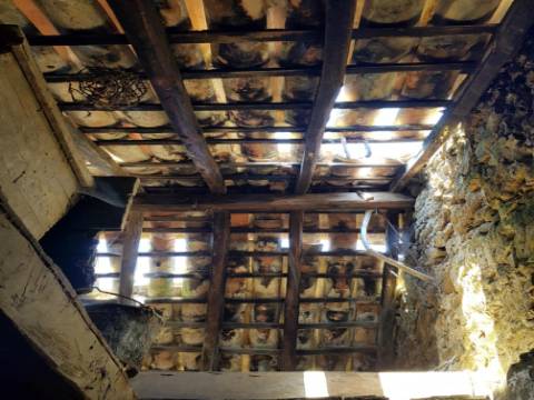 Moradia em ruina inserida num lote de 235m2 em  Vau Óbidos 