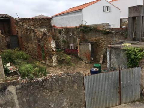 Arelho Casa por Recuperar