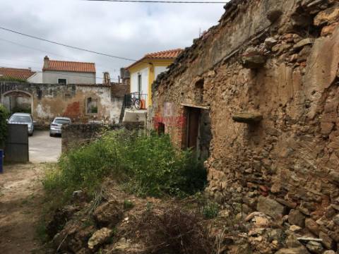 Arelho Casa por Recuperar