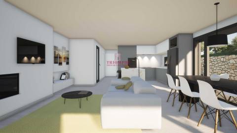 Moradia T3 Porto de Mós