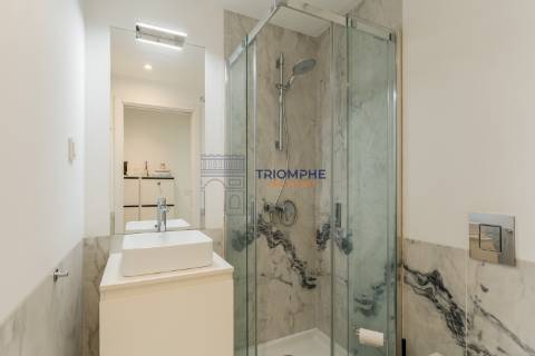 Apartamento T2 em Condomínio Fechado Lux Garden – junto ao Estádio da Luz