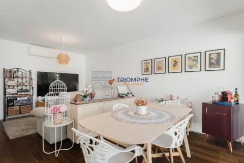 Apartamento T2 em Condomínio Fechado Lux Garden – junto ao Estádio da Luz