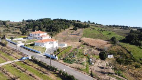 Terreno de 12.560m2 c/ possibilidade construção em Delgada, Bombarral