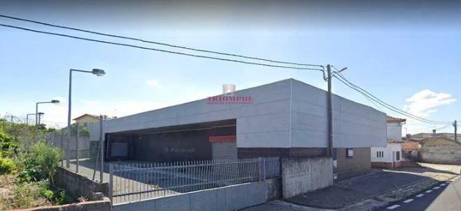 Armazém 670m2, Febres, Cantanhede