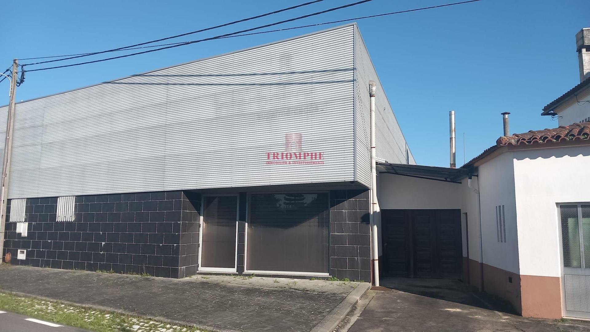 Armazém 670m2, Febres, Cantanhede
