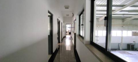 Armazém 718m2, 2 Pisos, 6 Salas Marinha Grande