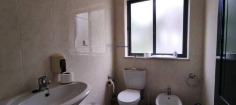 Armazém 718m2, 2 Pisos, 6 Salas Marinha Grande