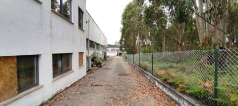 Armazém 718m2, 2 Pisos, 6 Salas Marinha Grande