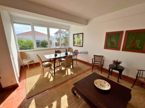 Apartamento T2 Estoril Parqueamento 1 viatura