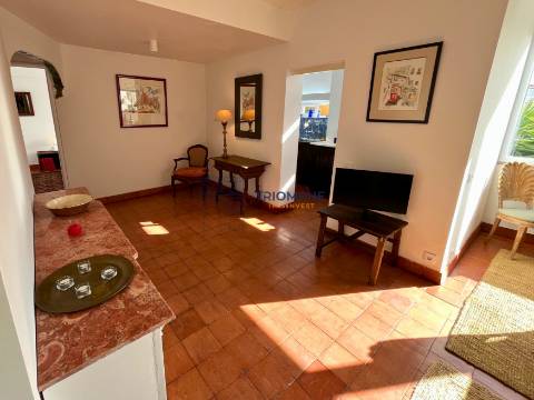 Apartamento T2 Estoril Parqueamento 1 viatura