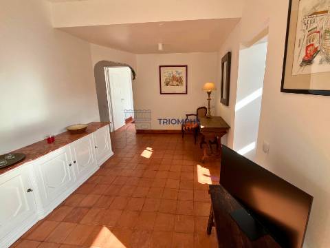 Apartamento T2 Estoril Parqueamento 1 viatura