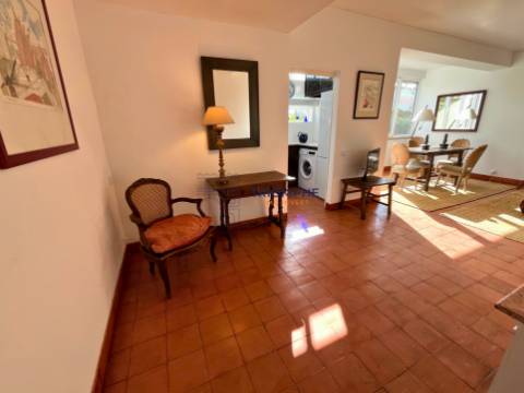 Apartamento T2 Estoril Parqueamento 1 viatura