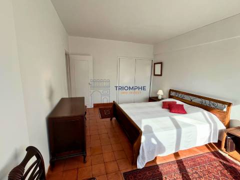 Apartamento T2 Estoril Parqueamento 1 viatura