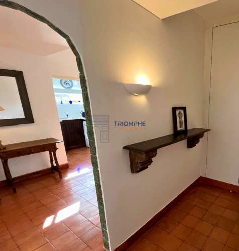 Apartamento T2 Estoril Parqueamento 1 viatura