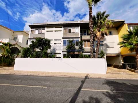 Apartamento T2 Estoril Parqueamento 1 viatura