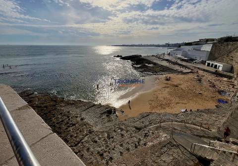 Apartamento T2 Estoril Parqueamento 1 viatura