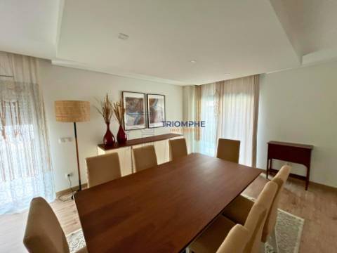 Moradia T4 Arquitetura Moderna Abóboda – Conforto, Estilo e Sustentabilidade