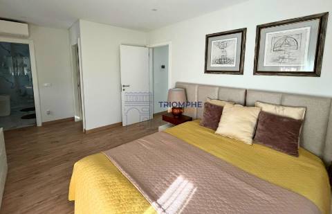 Moradia T4 Arquitetura Moderna Abóboda – Conforto, Estilo e Sustentabilidade