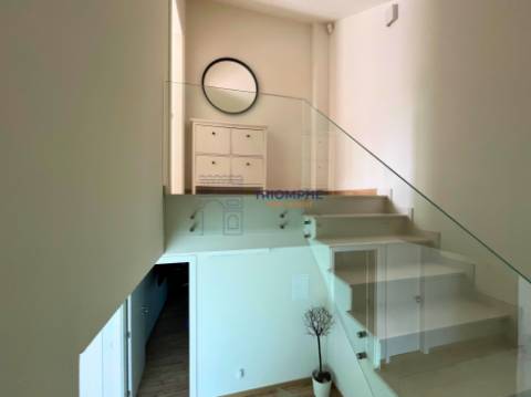 Moradia T4 Arquitetura Moderna Abóboda – Conforto, Estilo e Sustentabilidade