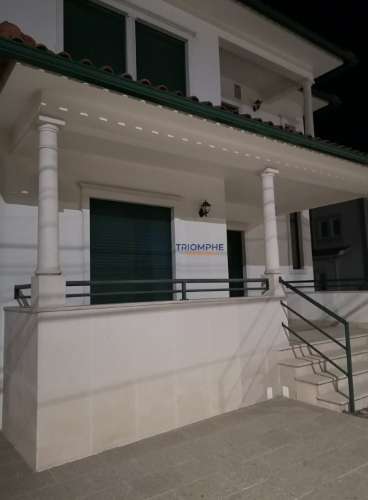 Moradia T5 com Piscina Vila Nova da Barquinha