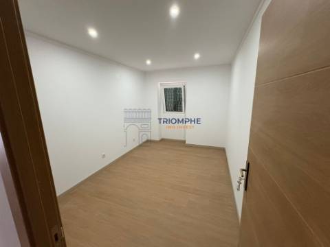 Moradia T4 Geminada Tomar