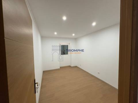 Moradia T4 Geminada Tomar