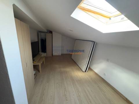 Moradia T4 Geminada Tomar