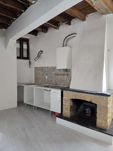 Moradia T3 Geminada 2 Andares Torres Novas