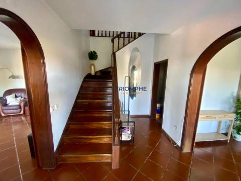 Moradia T4 Batalha-Torre